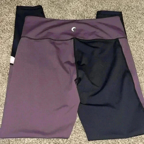 ZYIA Purple Leggings With Black - Picture 3 of 4